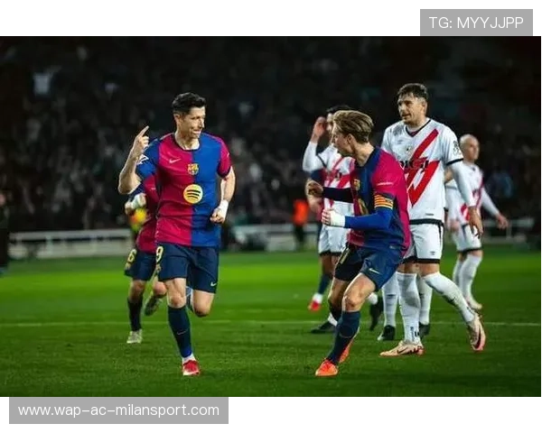 巴萨战术运转顺畅：探索足球智慧的极致表现