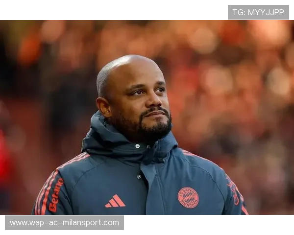 海纳证实:有一两家英超俱乐部有意孔帕尼,但现在他续约了,孔帕尼告别赛 海纳证实:有一两家英超俱乐部有意孔帕尼,但现在他续约了,孔帕尼告别赛