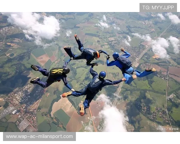 运动“飞跃”瞬间:空中“极限表演”精彩纷呈! 运动“飞跃”瞬间:空中“极限表演”精彩纷呈!